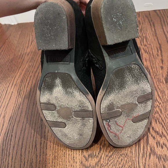 Fergie Black Suede Mini Boots Women’s 6.5 - Picture 7 of 8